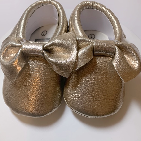 Gold Bow Moccasins - Premium Leather - Picture 3 of 4